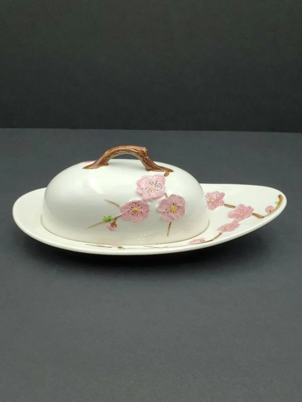 Metlox Peach Blossom Poppytrail Vernon Covered Butter Dish Lidded Butter Keeper